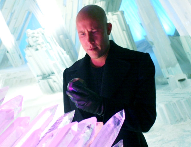 'Smallville' Finale Teaser Gives First Look at Lex's Return