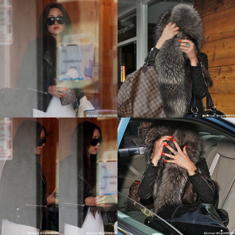 Amanda Bynes Creates Frenzy in Boutique, Leaves in Taxi