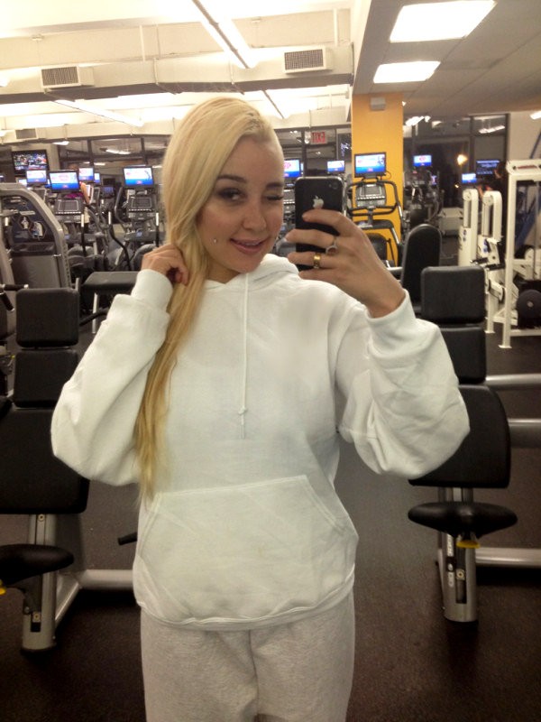 Amanda Bynes Says She Has Nose Job