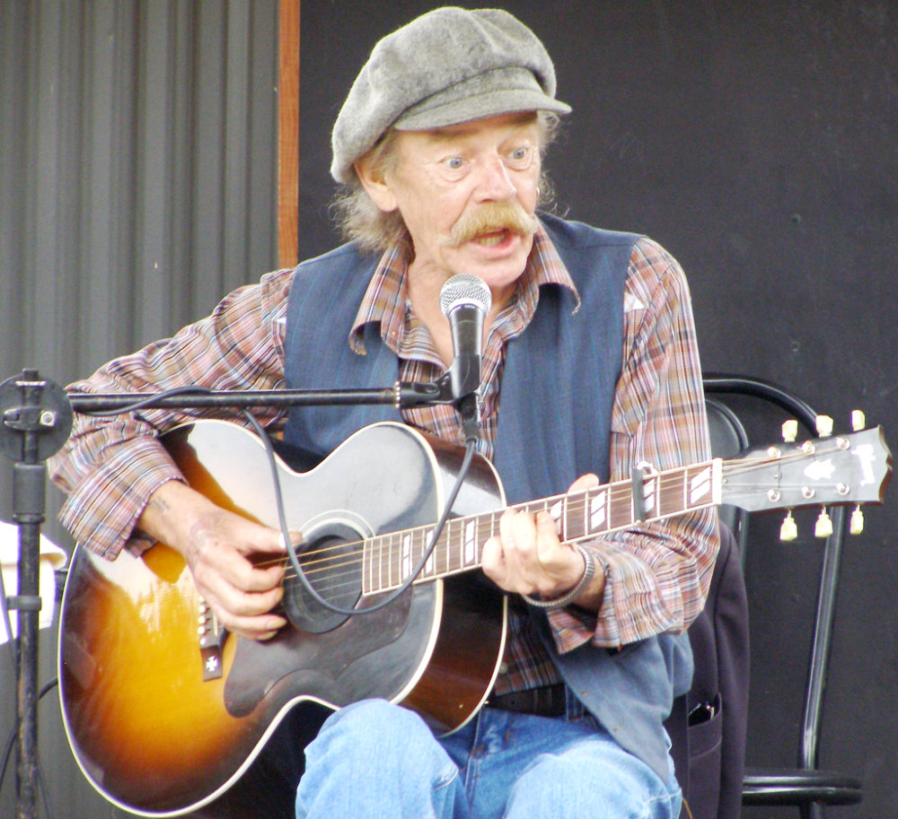 Blues Star Dutch Tilders Dies