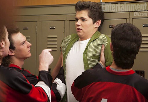 Damian McGinty of 'Glee Project' Is Bully Victim in New 'Glee' Photo