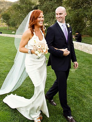 Elisa Donovan Gets Married to Charlie Bigelow