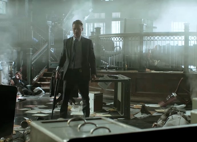 'Gotham' 3.15 Sneak Peeks: The City Will Be Torn Apart