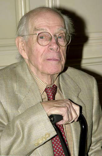 'M*A*S*H' Star Harry Morgan Dies Following a Bout of Pneumonia