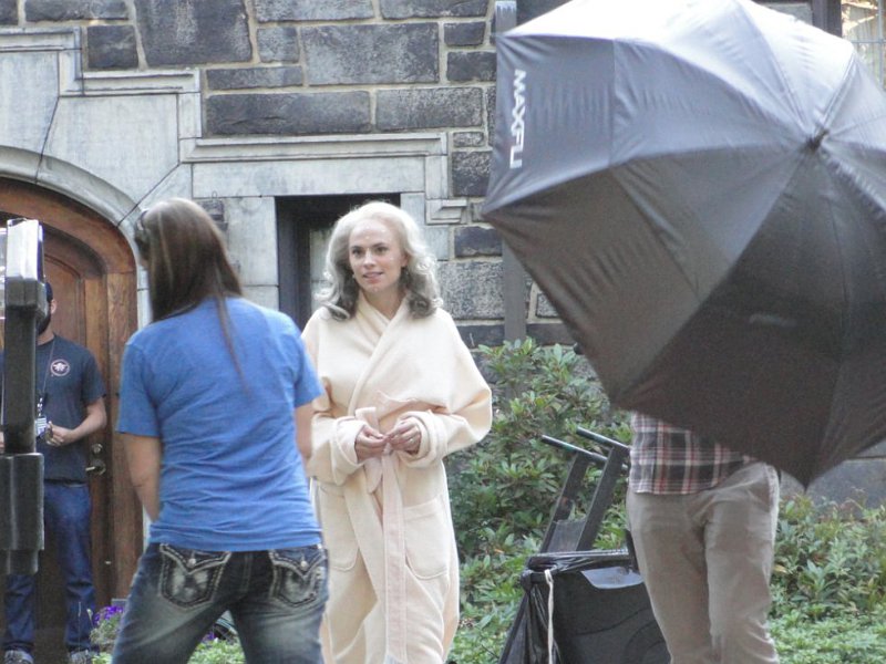 First Look at Hayley Atwell as Old Peggy Carter on 'Captain America: Winter Soldier' Set