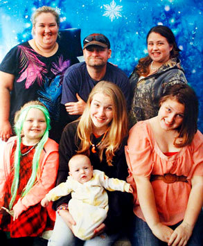 Honey Boo Boo Follows the Kardashians, Releases Family Christmas Card