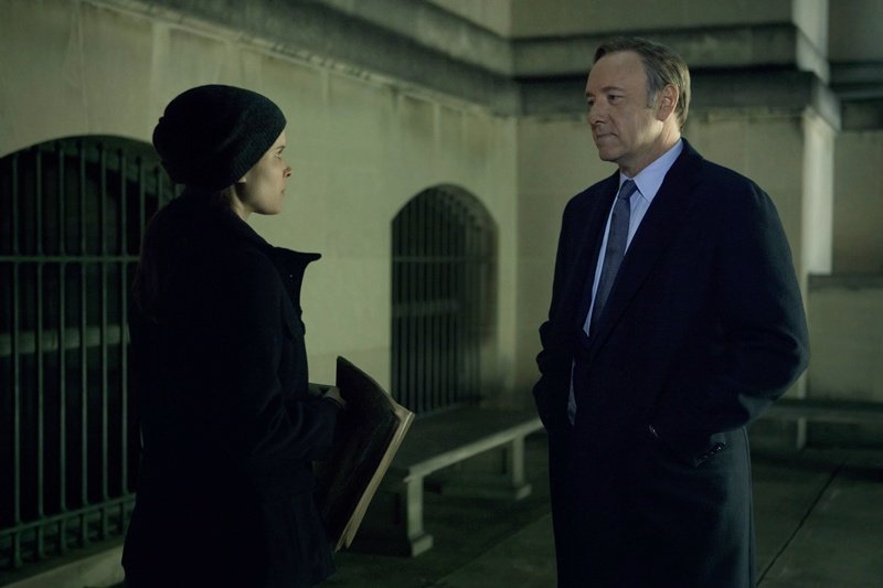 'House of Cards' Boss on Shocking Scene in Season 2 Premiere: 'That's Always in the Cards'