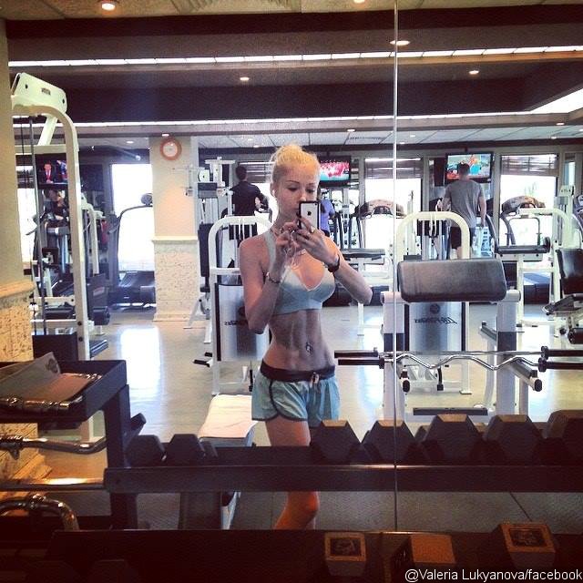 Human Barbie Valeria Lukyanova Shows Off Skinny Body in Workout Video