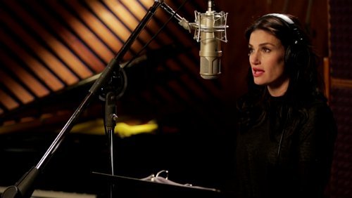 Idina Menzel Drops Video for 'Learn to Live Without' From 'If/Then' Musical
