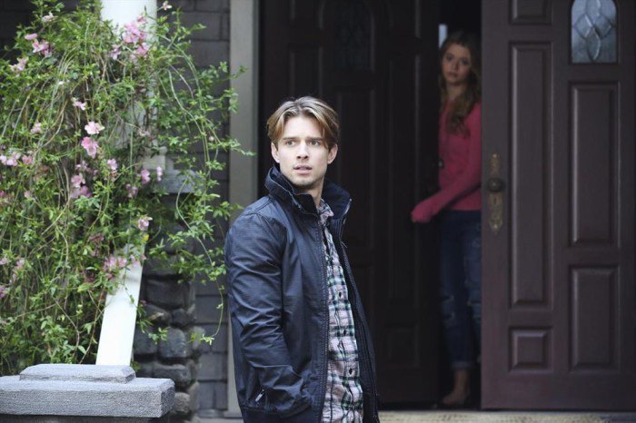 Jason Returns in New Photos From 'Pretty Little Liars' Season 5
