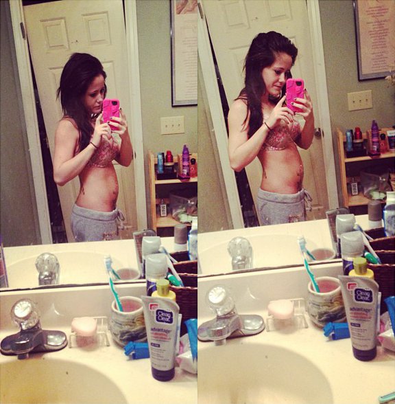 Jenelle Evans Expecting Her Second Child, Flaunting Baby Bump