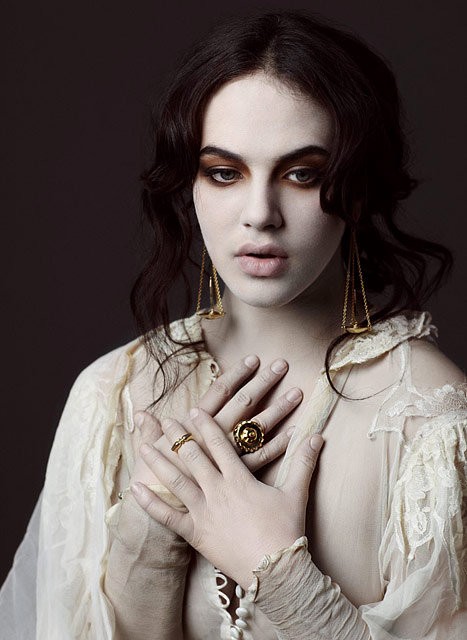 'Downton Abbey' Star Jessica Brown-Findlay Shows Off Ghostly Face in Jewelry Ad