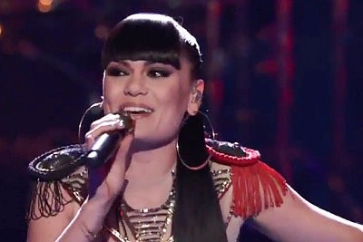 Video: Jessie J Performs With Team Christina Aguilera on 'The Voice'