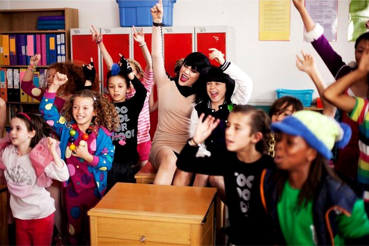 Jessie J Teases 'Who's Laughing Now' Video, to Write London Riots-Inspired Song