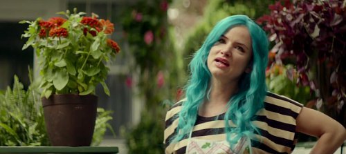 Juliette Lewis Shines as Rocker-Turned-Mom in 'Kelly and Cal' Trailer