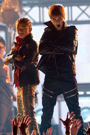 Justin Bieber Releases New Song 'Happy New Year' Ft. Jaden Smith