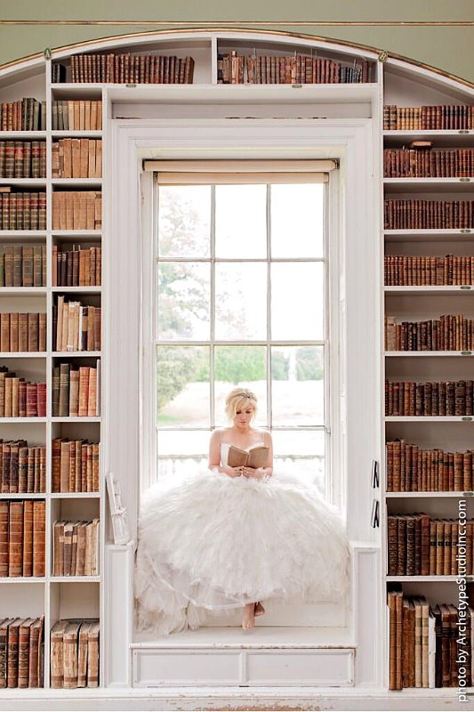 Kelly Clarkson Shows Off Flowing White Dress in 'Engagement Shoot'