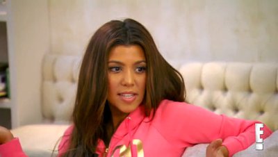 Kourtney Kardashian Thinks of Being Surrogate Mother for Khloe Kardashian