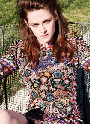 Kristen Stewart Talks Love Life and Shares 'Embarrassing' Poem