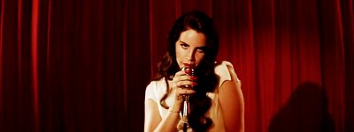 Lana Del Rey Premieres New Music Video for 'Burning Desire'