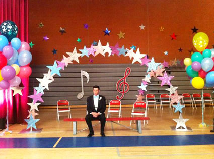 Leaking Prom King and Queen, 'Glee' Extra Could Be in Trouble