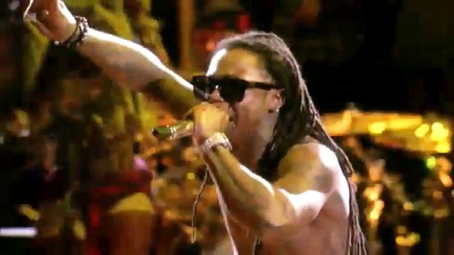 Video: Lil Wayne Goes Unplugged for '6 Foot 7 Foot' Performance