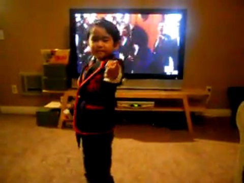 Video: Little 'Glee' Fan Impersonates Darren Criss' Blaine