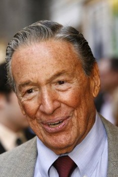 '60 Minutes' Legend Mike Wallace Died After Long Illness