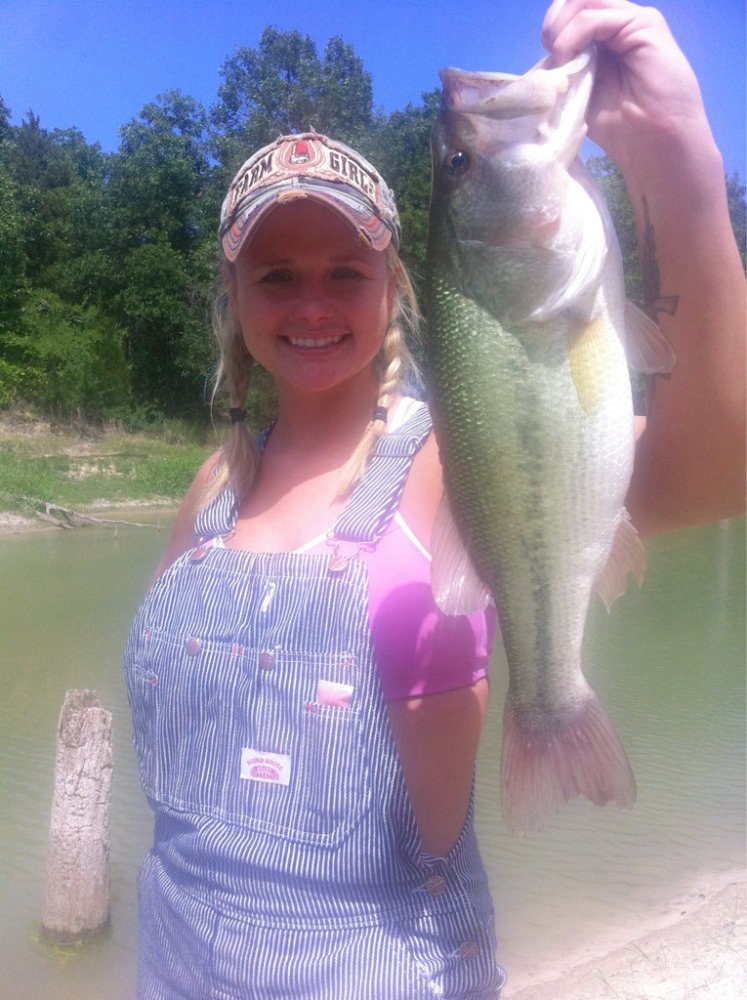 Miranda Lambert Goes Fishing for Honeymoon