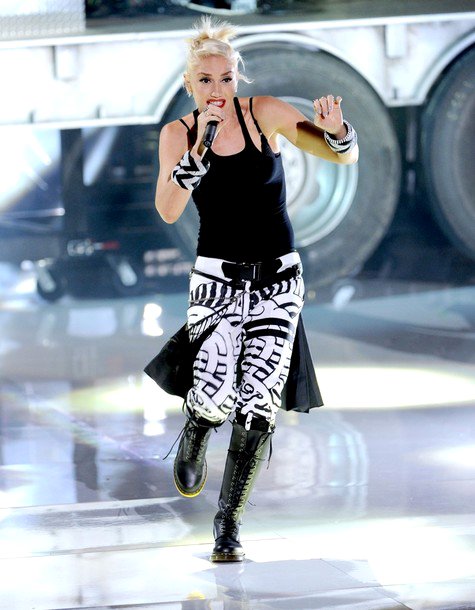 Video: No Doubt Showcase 'Settle Down' Live at Teen Choice Awards