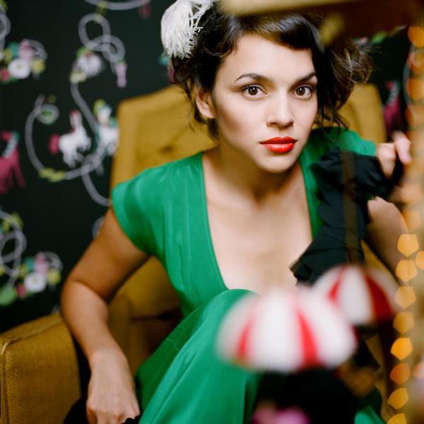 Norah Jones' 'Everybody Needs a Best Friend' Music Video Is Out