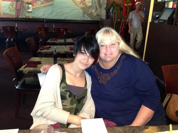 Report: Paris Jackson Wants to Move In With Her Mother Debbie