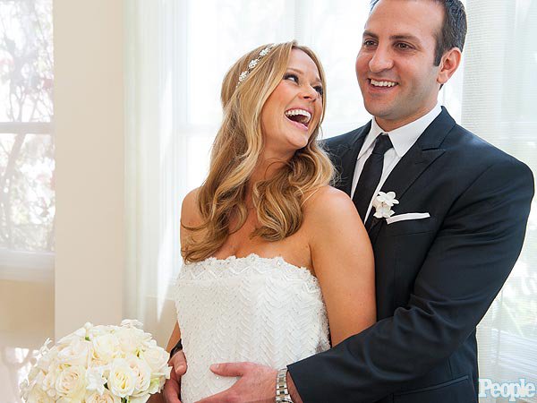 Pregnant Kate Levering Gets Married to Fiance