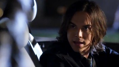 'Pretty Little Liars' 3.09 Sneak Peeks: Jaw-Dropping Confession