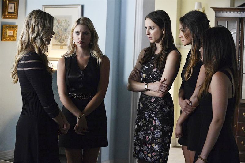 'Pretty Little Liars' 5.03 Preview Teases a Big Shocker
