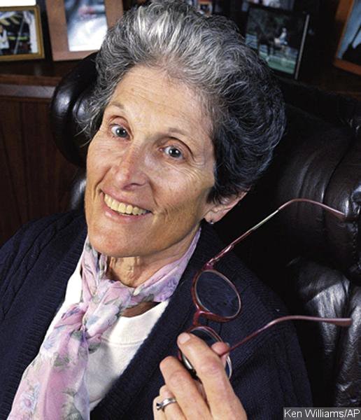 Pulitzer-Winning Poet Maxine Kumin Dies at 88
