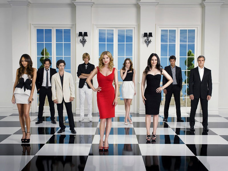 'Revenge' Creator Dishes on Major Death in Season Finale and Giant Event for Possible Season 2
