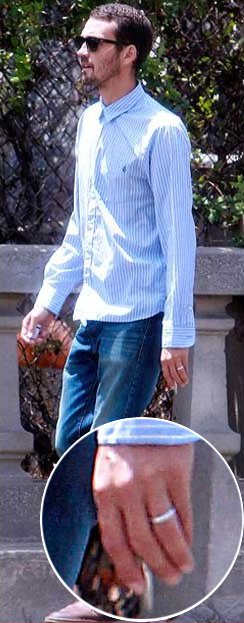 Rupert Sanders Spotted Still Wearing Wedding Ring Post Kristen Stewart Scandal