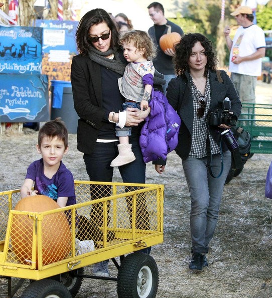 Sara Gilbert Splits From Girlfriend of 10 Years