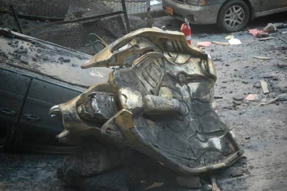 New On-Set Picture From 'The Avengers' Shows Gold Winged Vessel