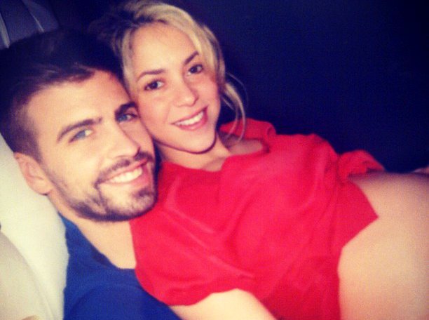 Shakira Shows Off Her Bare Baby Bump on Twitter
