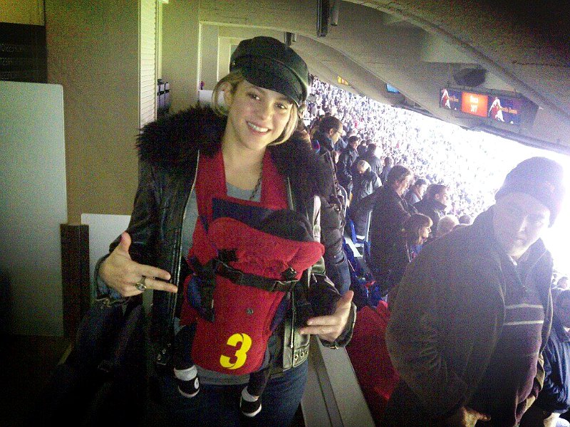 Shakira Takes Son to Watch Soccer Match