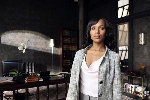 New Sneak Peek for Shonda Rimes' Drama 'Scandal' Sees a Decision Making