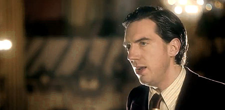 Snow Patrol's 'In the End' Video Features a Sharp-Looking Gary Lightbody