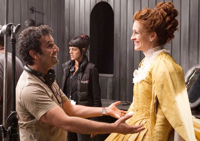 Tarsem Singh Explains Why He Makes 'Mirror Mirror' a Family Movie