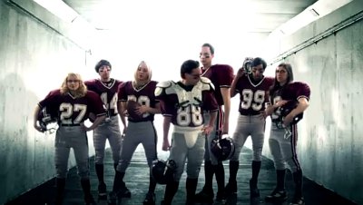 'The Big Bang Theory' Super Bowl Promo: Leonard in Fashion Gaffe
