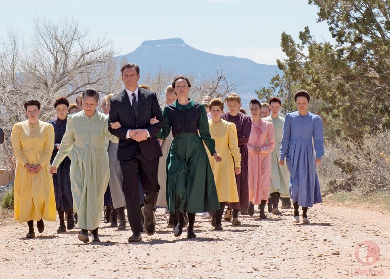 First Look at Tony Goldwyn as Controversial Polygamist in Lifetime's TV Movie