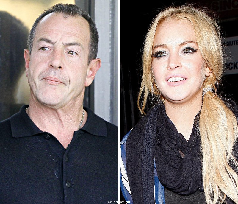 Estranged Father Vows to Support Lindsay Lohan During Her Jail Stint