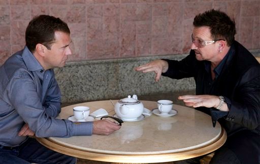 Video: Bono Having Tea and Conversation With Russian Leader