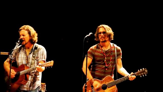 Videos: Johnny Depp Joins Patti Smith and Eddie Vedder at Protest Concert